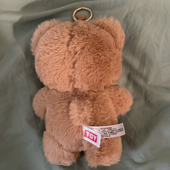 Nommi Bear - Picture 2 of 3